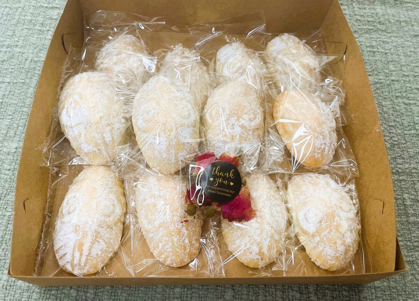Lebanese Pistachio Maamoul 12 Pieces